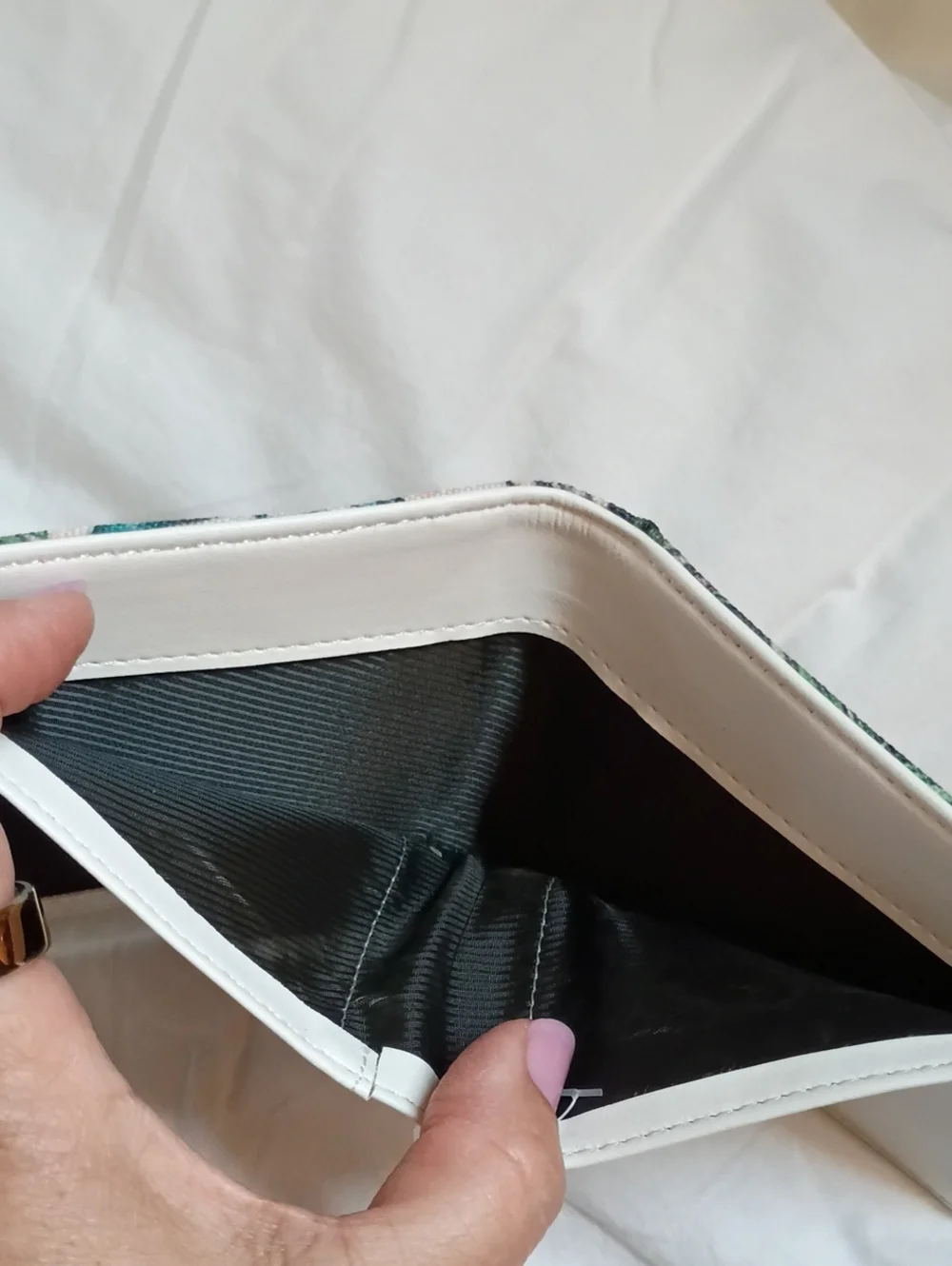 N/A tropical from wallet